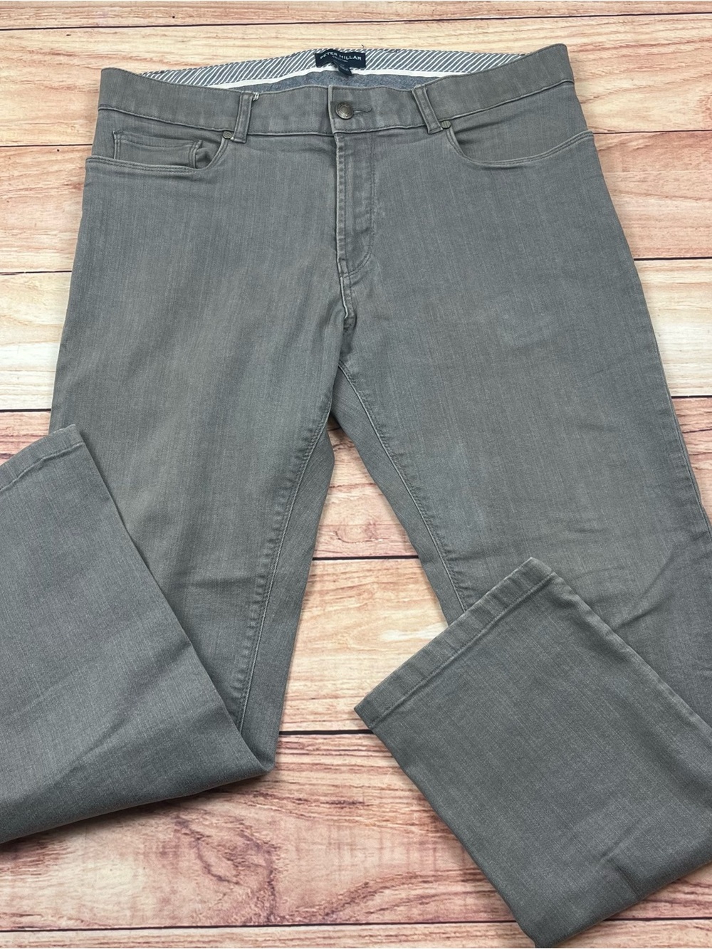 PETER MILLAR Collection Grey Jeans Men’s 34x28.5 Golf Pants Short